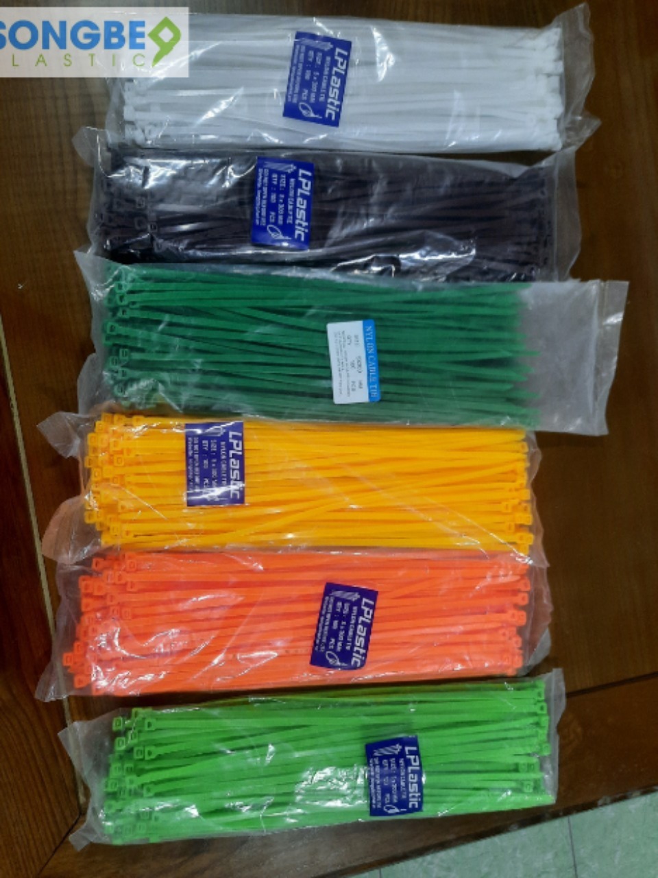 Dây rút nhựa 4x150 – Bền chắc, chất lượng cao | Sông Bé Plastic 3 Dây rút nhựa 4x150mm (15cm)