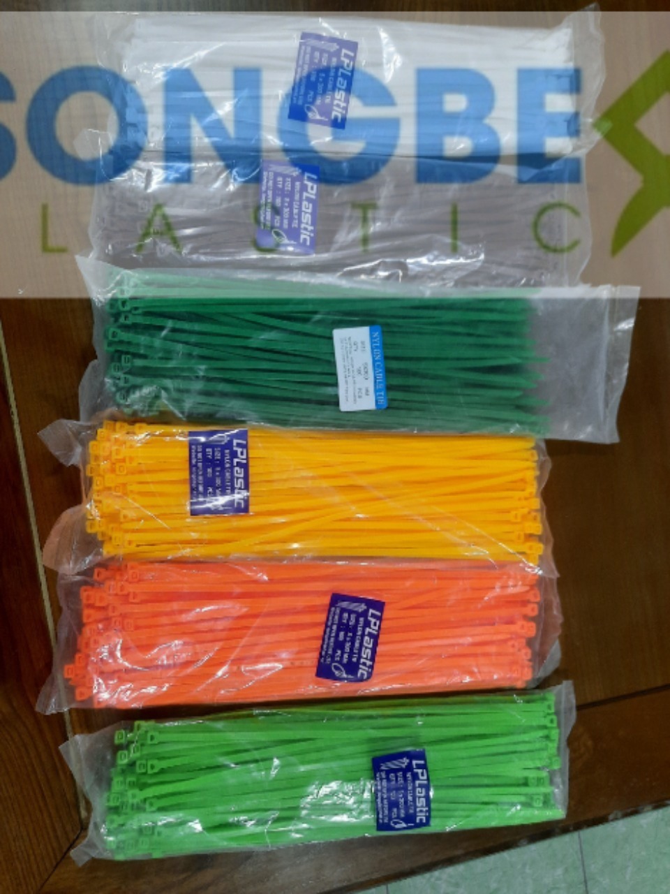 Dây rút nhựa 8x350 – Siết chắc, chịu lực cao | Sông Bé Plastic 6 Dây Rút Nhựa 8×350 mm – Bền Bỉ, Siết Chắc, Chịu Lực Vượt Trội
